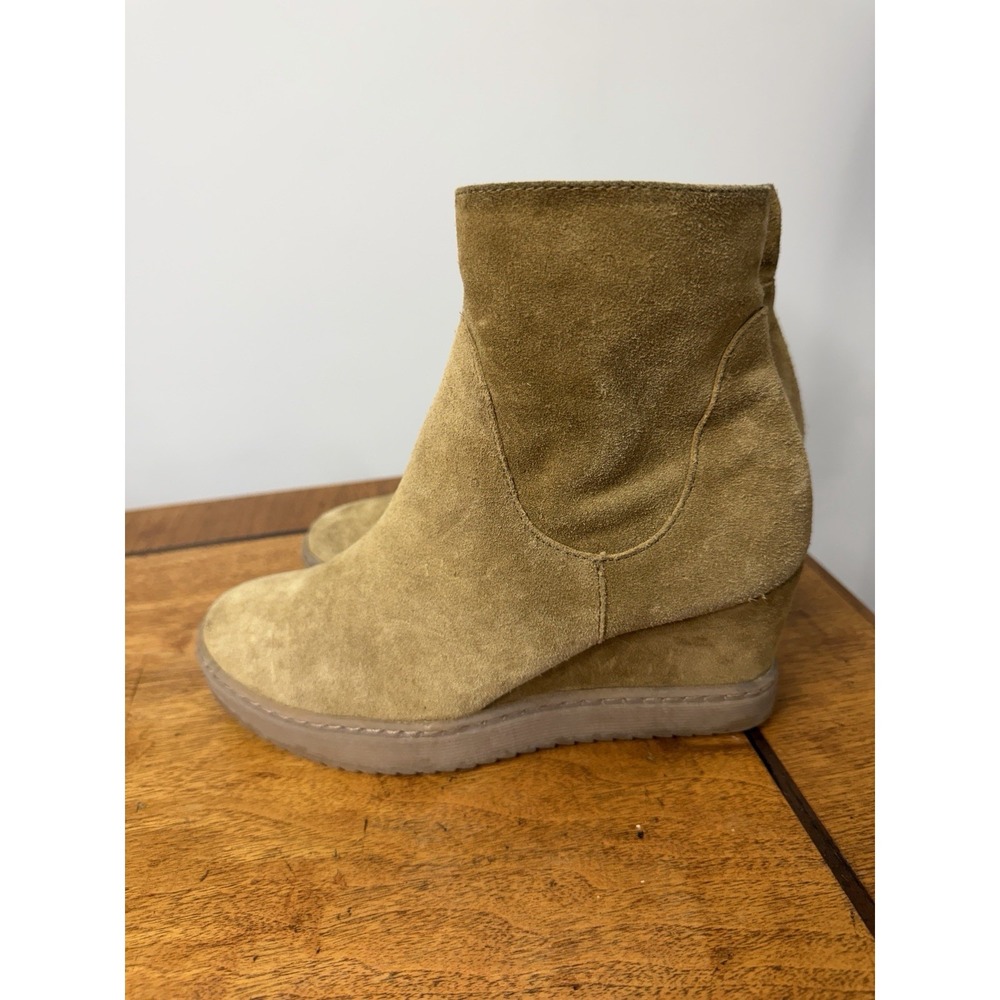 AQUA Sofft Women's 7.5 Shary Waterproof Tan Suede Side Zip Wedge Booties Boots